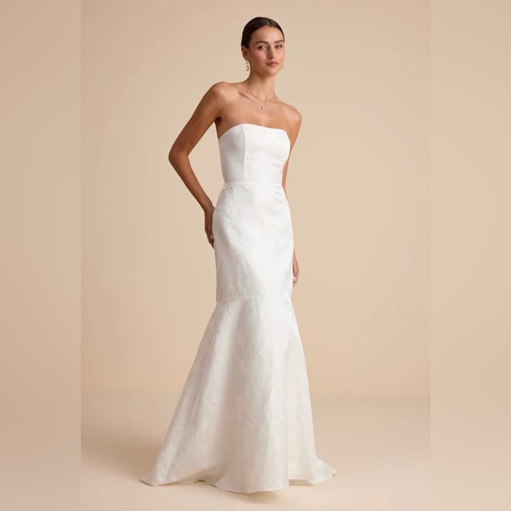 NWT White Floral Jacquard Strapless Trumpet Wedding Dress Small